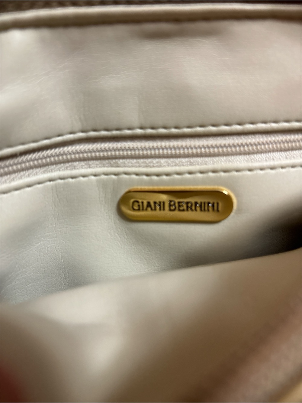 🎉BOGO 1/2 🎉 Giani Bernini Metallic Gold Knot Strap Crossbody - Picture 4 of 8